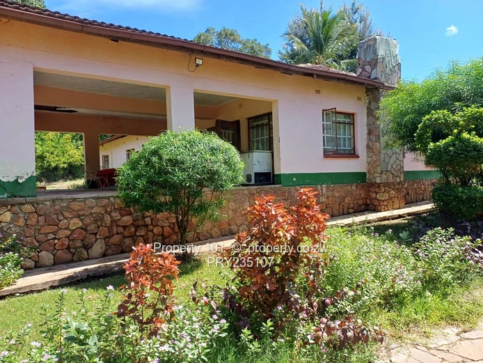 Kariba-Baobab Ridge Gem~ invest in Tranquility 