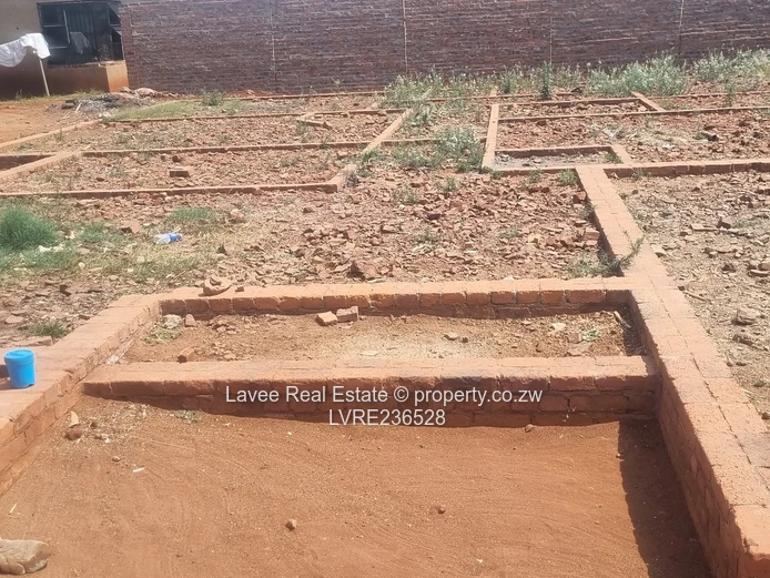 500m² Ashdown Park Stand — Walled 2 sides