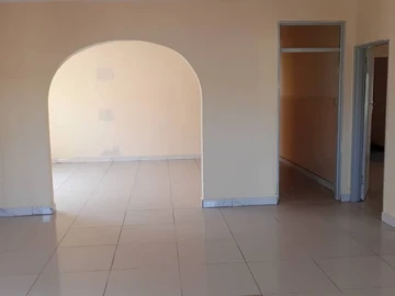 6 Bedroom House