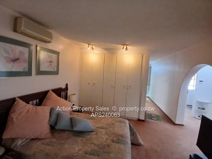 Beautiful 3 Bed Townhouse In Newlands! 