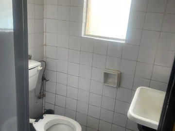 3 Bedroom Flat & Apartment