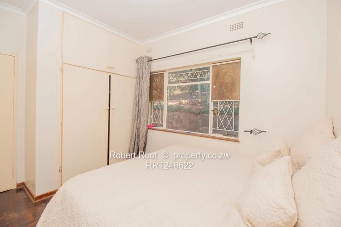 Greystone Park: Furnished 4-bed with Pool & Borehole