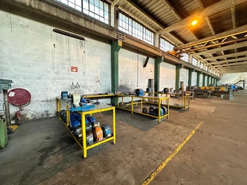 Commercial & Industrial Land