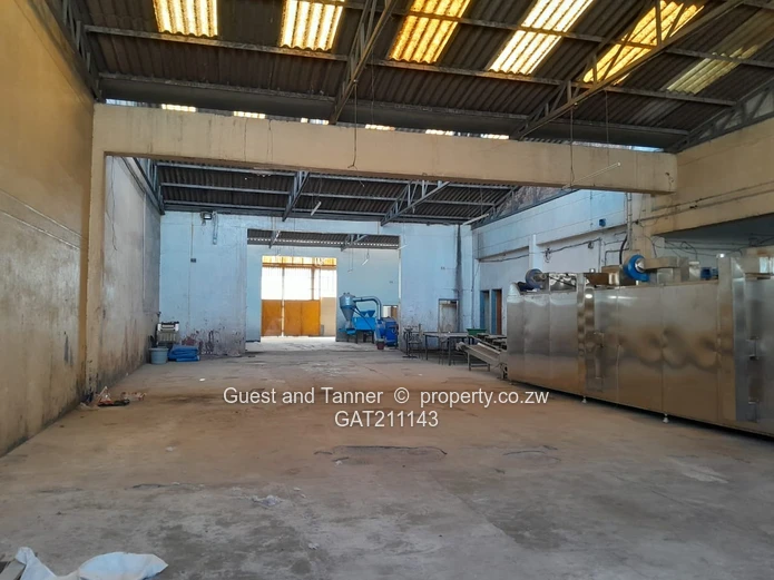 742 sqm Waterfalls Warehouse & Factory for rent