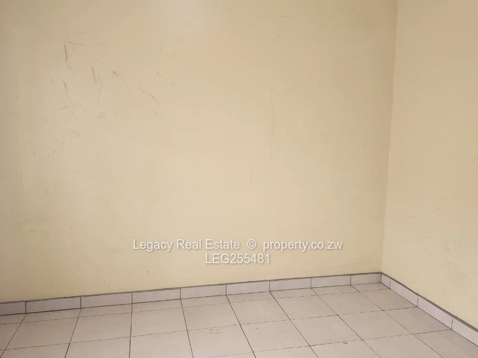 Solid Cottage with Borehole & Modern Kitchen — Zimre Park For Rent.