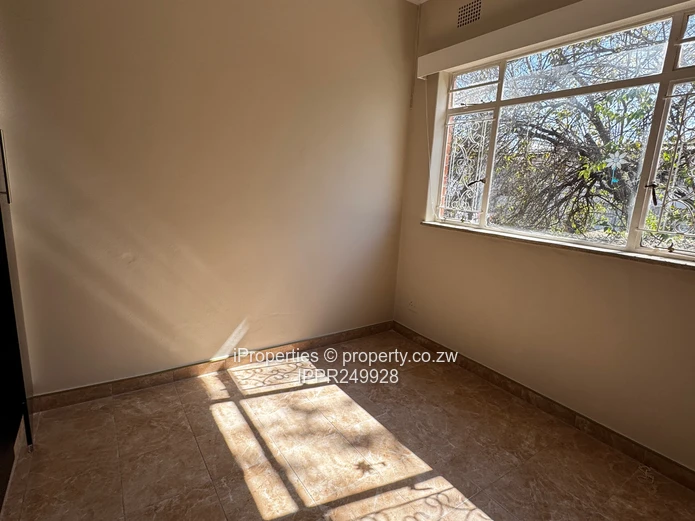 3-Bedroom Duplex with Private Garden 