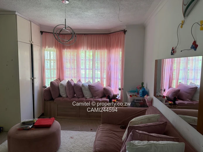 Borrowdale Brooke inside the boom 4-Bed Home with Pool, Covered Patio & Borehole (Sole Mandate)