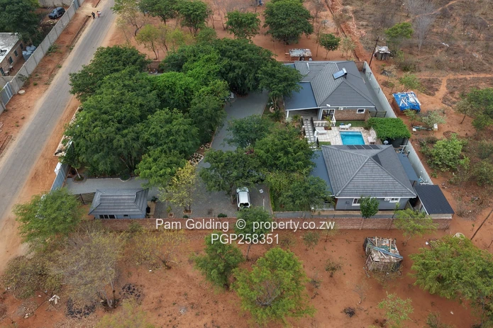 Victoria Falls 5 Bedroomed Property for Sale.