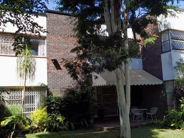 Secure 3 bedroom duplex townhouse