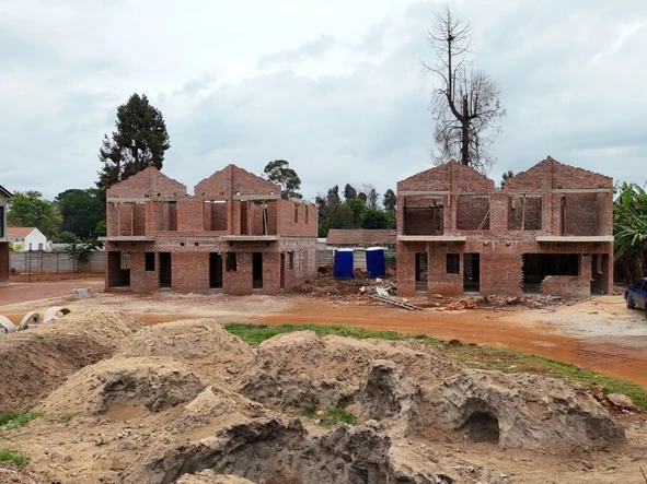 3 Bedroom Flat & Apartment