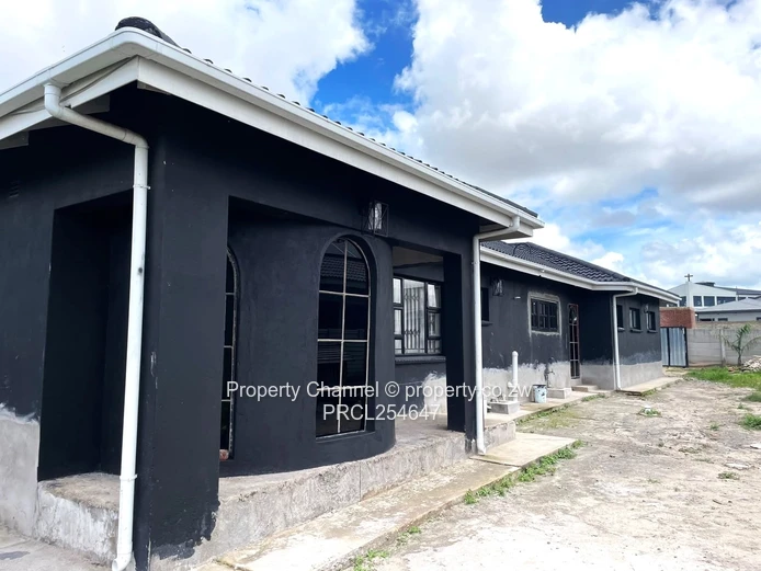 A Charming 4-Bedroom to Rent in Chipukutu Park 
