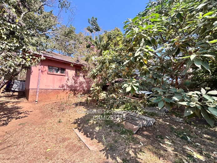 Furnished 4-Bed Highlands Home with Pool & Borehole