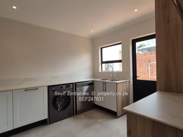 Elegant New Townhouses on Princess Drive, Newlands