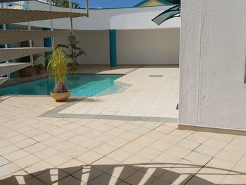 Hotel & Lodge