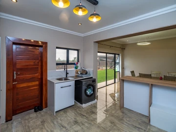 4 Unit Townhouse Complex