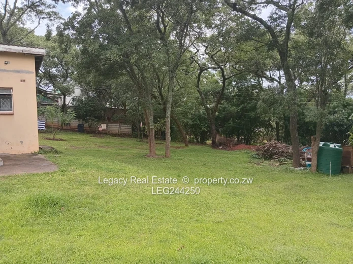 Gated Folyjon Glen Lorne 4-Bed Home with Pool & Garden