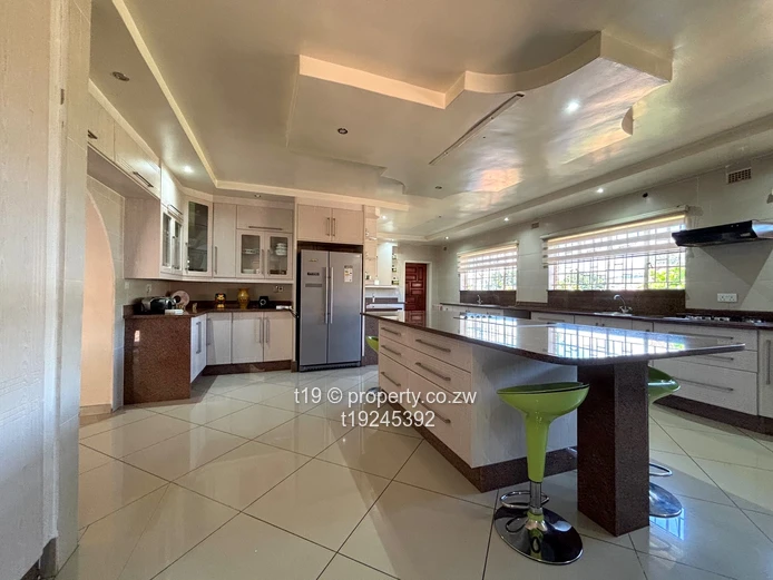 MAIN ROAD FRONTAGE - GREAT INVESTMENT 5 bedroom house 