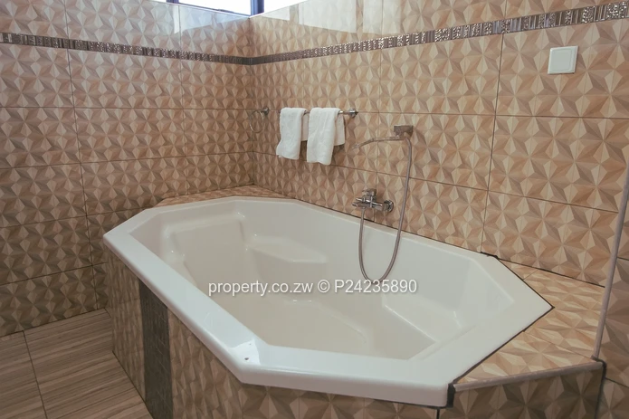 Borrowdale,Luna $4500