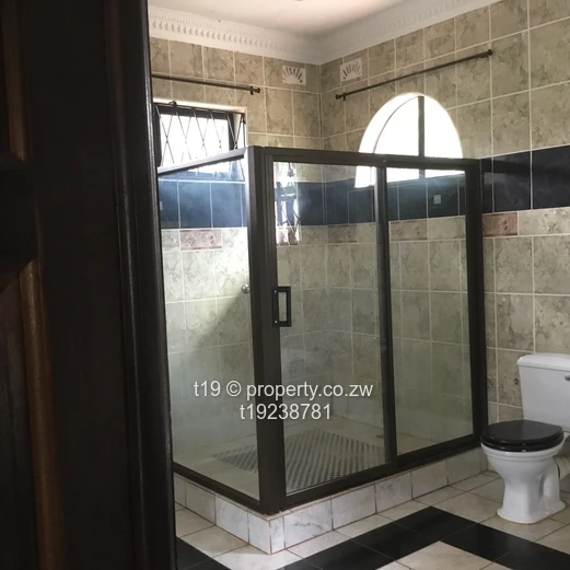 An Elegant 5 bedroom House