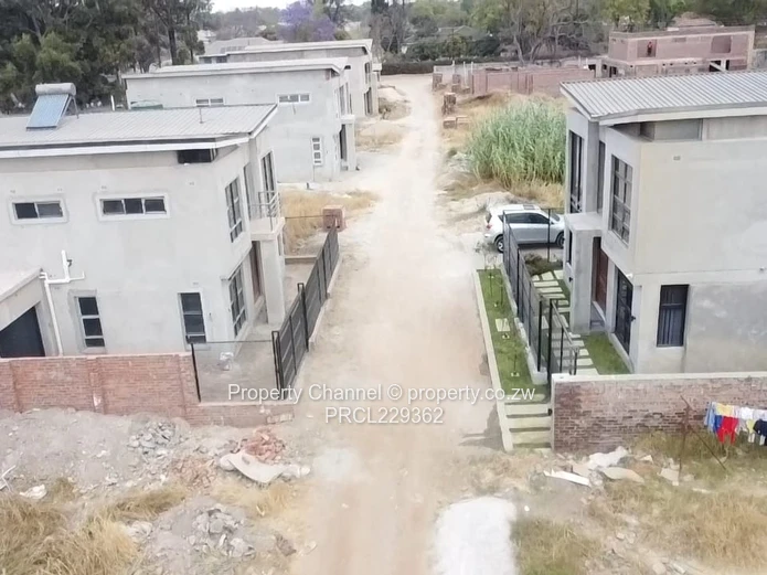 Prime Gated Cluster Stand For Sale in Prospect (Waterfalls)