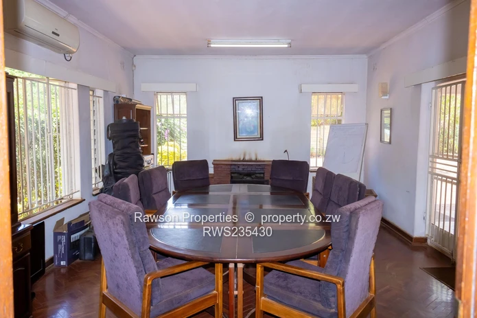 Prime Price space on 5650sqm (Sole Mandate)