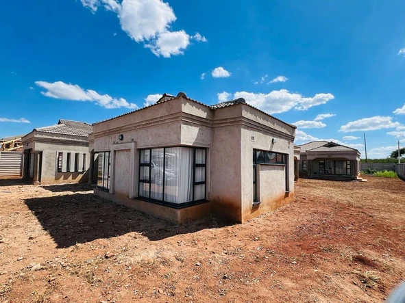 6 Bedroom Townhouse Complex