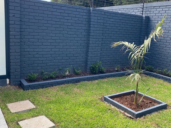 4 Bedroom Garden Flat