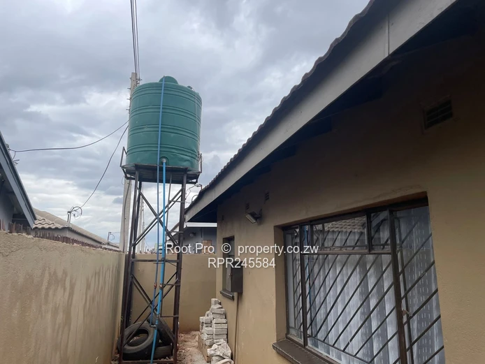 Aspindale Park House To Rent  (Sole Mandate)