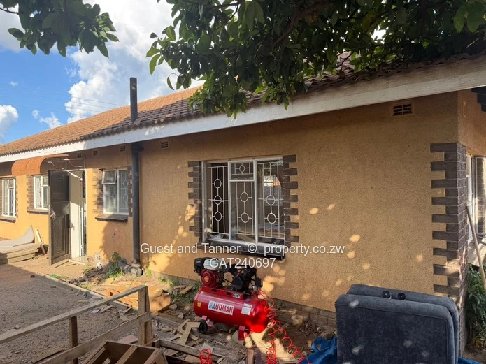 Budiriro 4 Neat 4 Bed House For Sale 