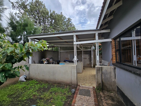 7 Bedroom House
