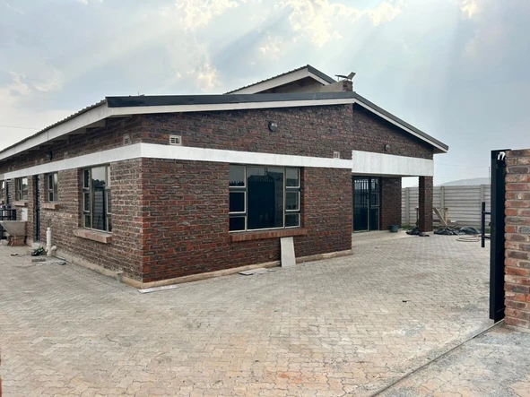 2 Bedroom Garden Flat