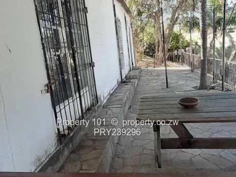 Forsale~ Lake Safaris in kariba 