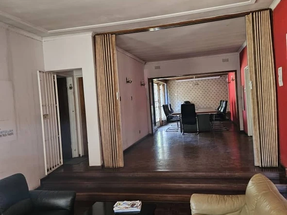 7 Bedroom House