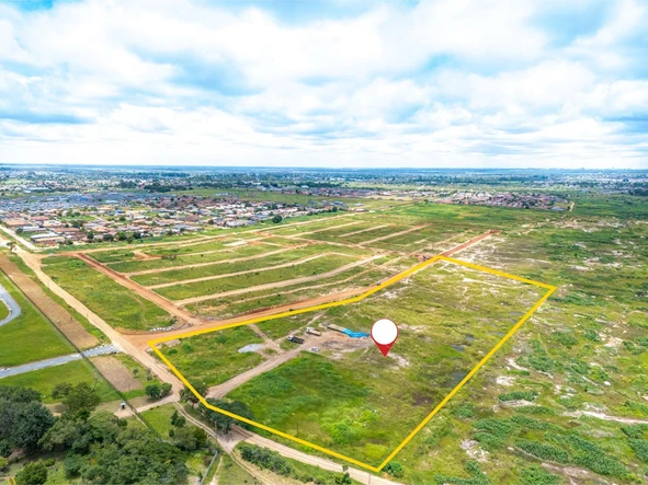 Commercial & Industrial Land