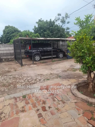 Stunning Semi-Detached House for Sale in Paddonhurst