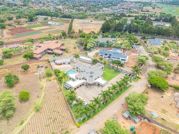 6 Bedroom House