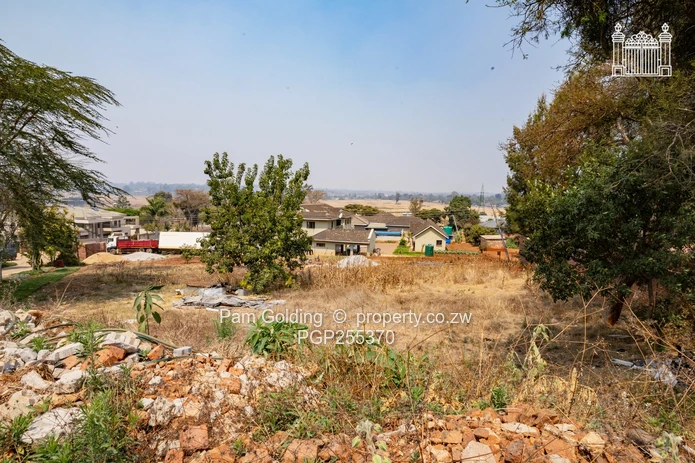 Prime Land in Hayhill, Glen Lorne  (Sole Mandate)