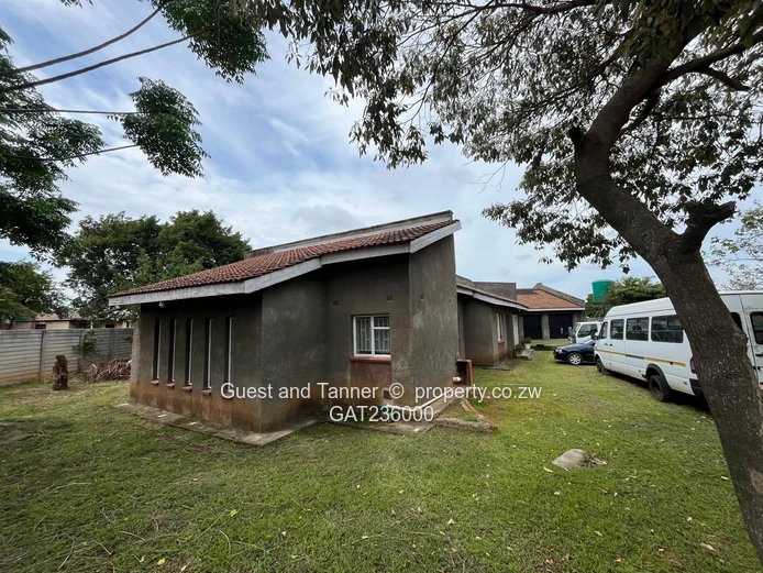 5 Bedroom House for Sale in Windsor Park Ruwa - With Deed of Transfer 