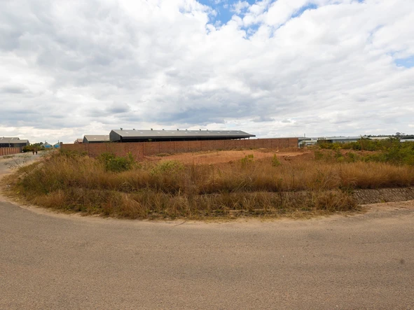 Commercial & Industrial Land