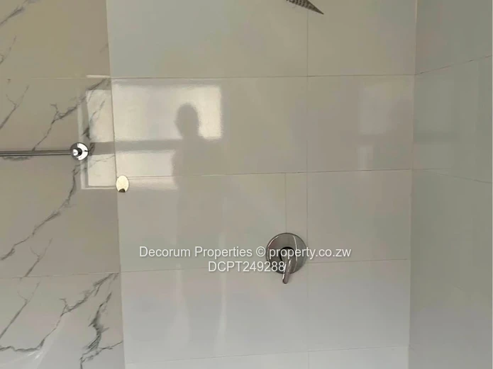 ?? *Rainham House for Sale – US$70,000*