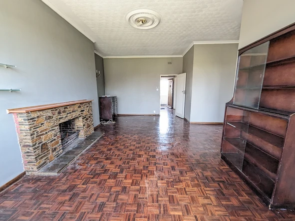 3 Bedroom Flat & Apartment