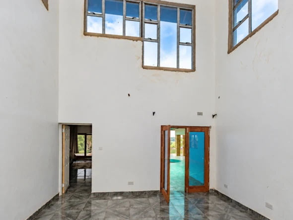 7 Bedroom House