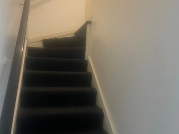 2 Bedroom Flat & Apartment