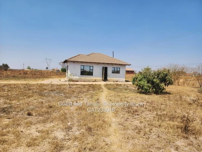 3 Bedroom Cottage for Sale in Norton Damafalls Zimbabwe