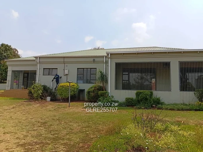 Borrowdale 3-Bed Townhouse with Borehole & Solar