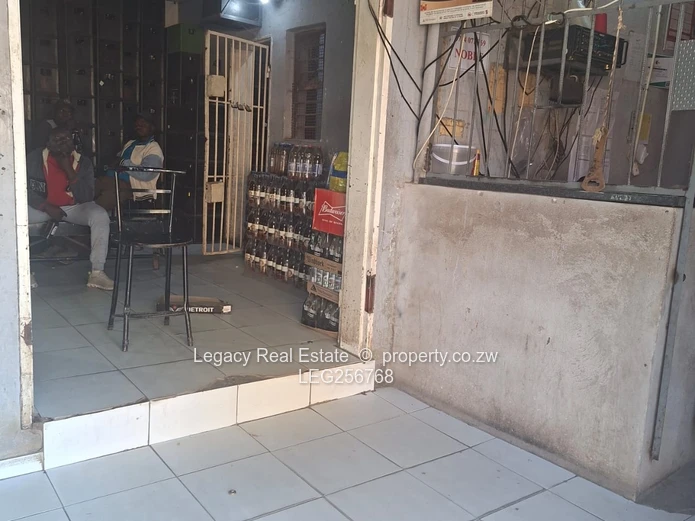 Prime Chitungwiza Corner Shop - Cold Storage, Tiled & Parking