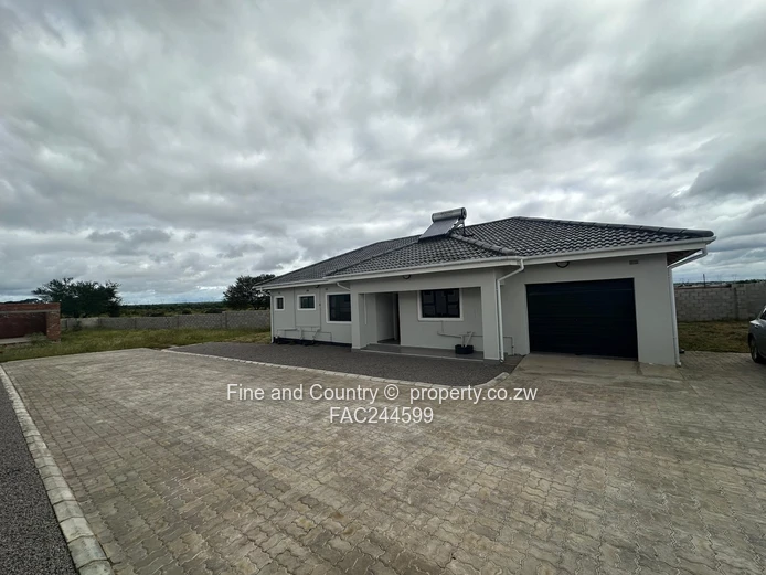 Townhouse complex for sale in budding neighborhood 