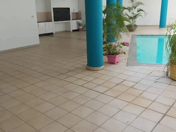 Hotel & Lodge