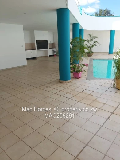 MT PLEASANT - 10 Bedroom Upmarket Mansion 