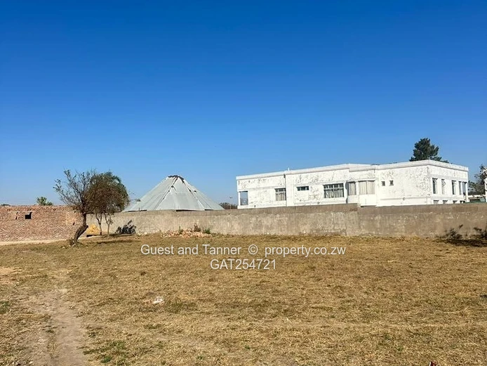 Townhouse Stand For Sale in Mqabuko Heights
